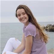 Estudiante de Derecho y ADE dispuesta a dar clases particulares a niños de primaria y secundaria